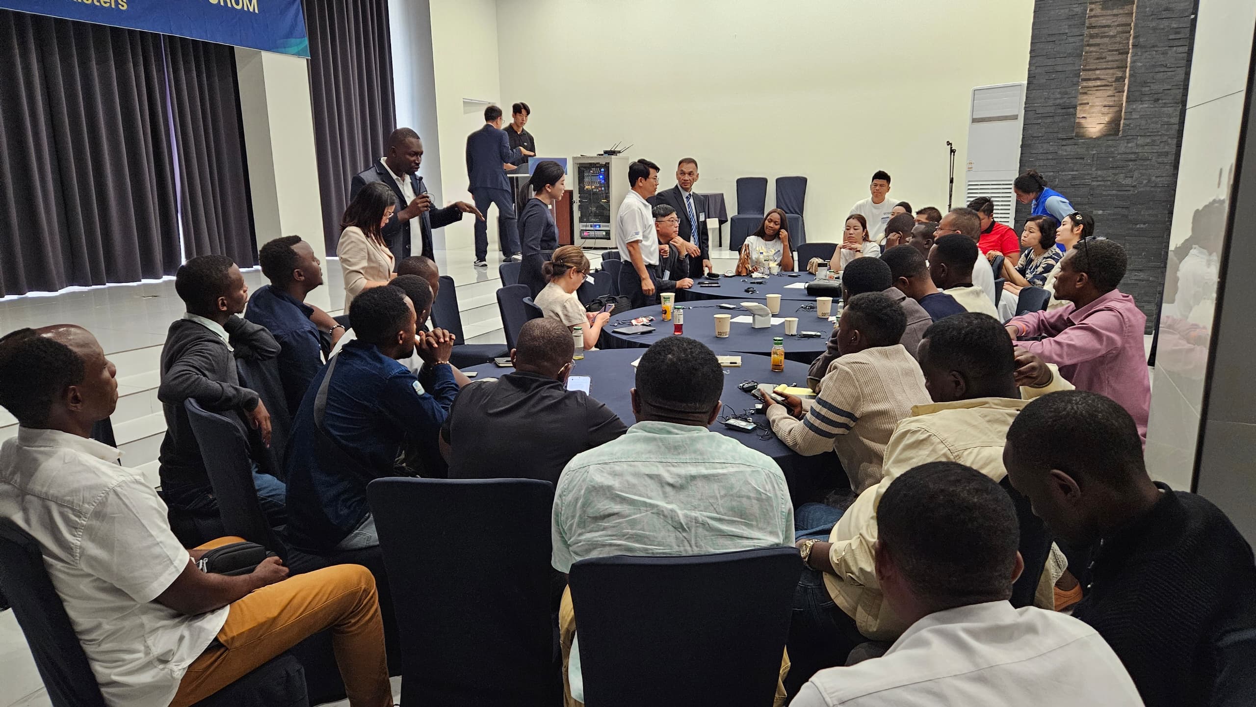 Keziaa delegates in a roundtable session at the Business Leaders Forum, South Korea